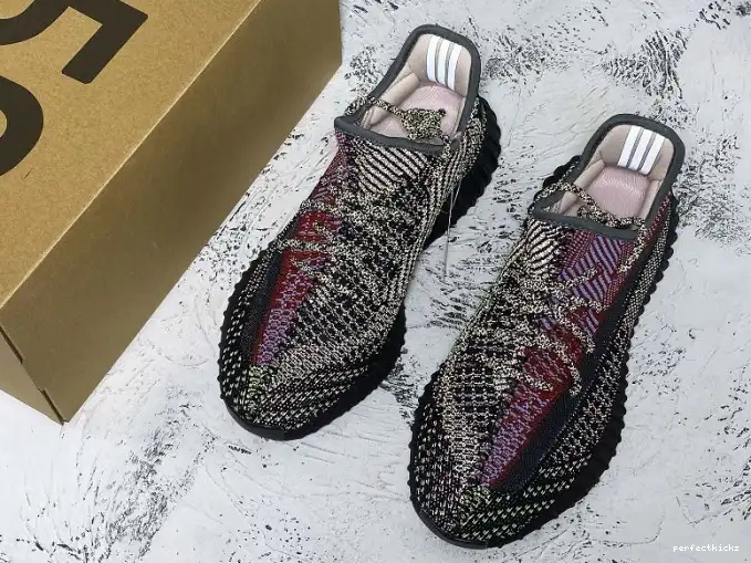 350 Boost V2 Yecheil Yeezy 